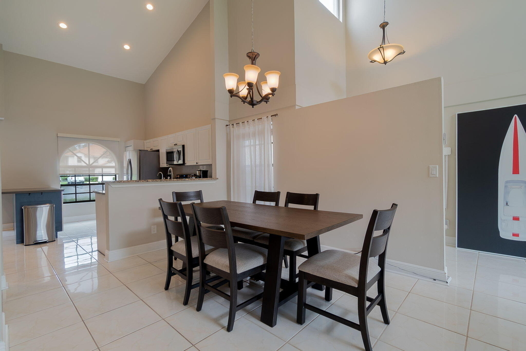 13547 Fountain View Boulevard - Photo 5