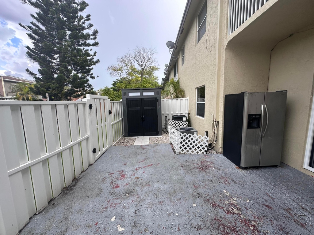 3590 Nw 91st Lane - Photo 9