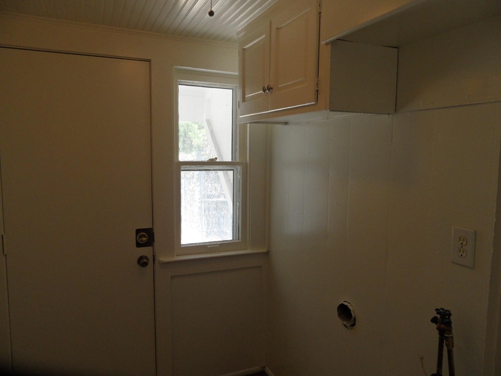 1523 Hollywood Avenue - Photo 14