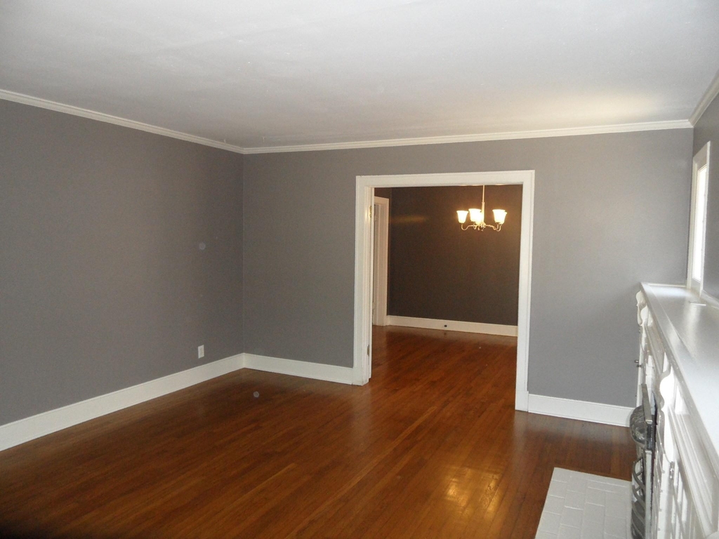 1523 Hollywood Avenue - Photo 7