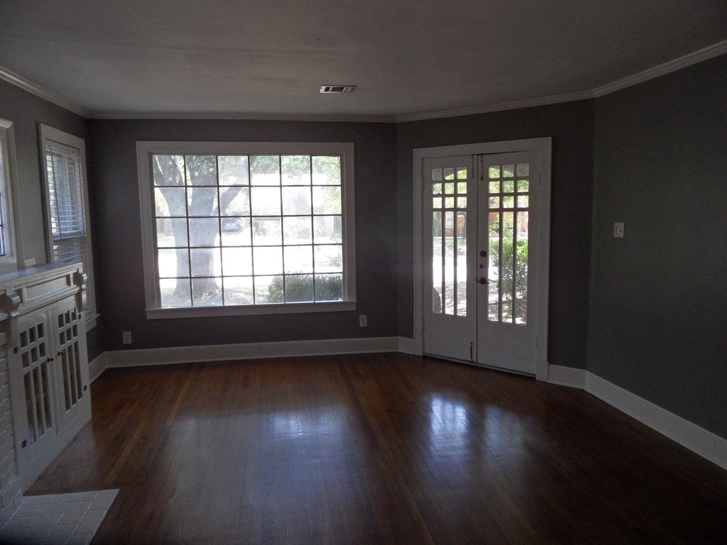 1523 Hollywood Avenue - Photo 5