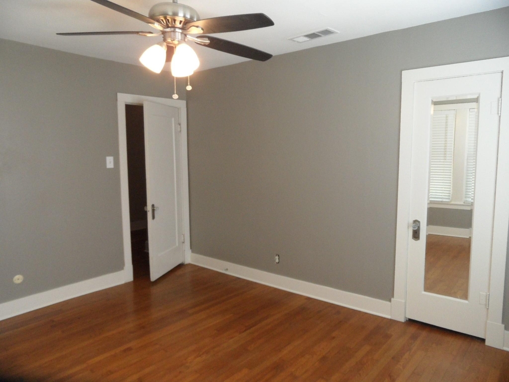 1523 Hollywood Avenue - Photo 21