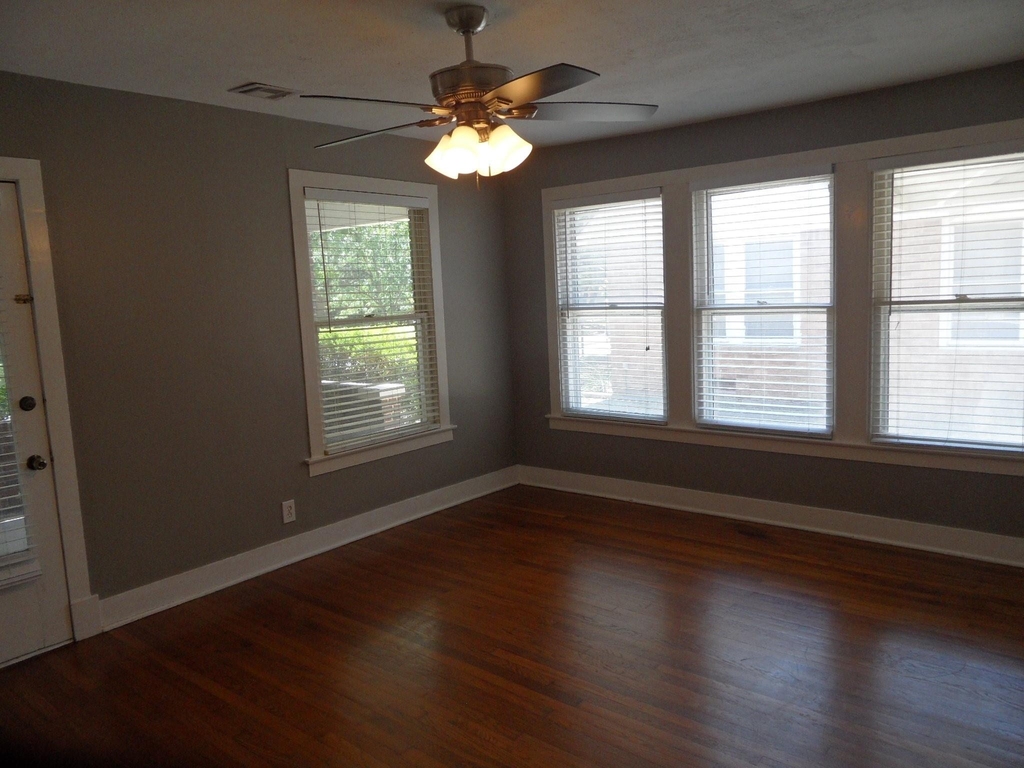 1523 Hollywood Avenue - Photo 15
