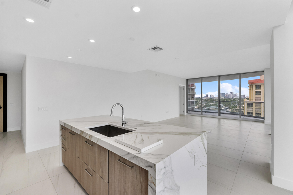 151 N Seabreeze Boulevard - Photo 4
