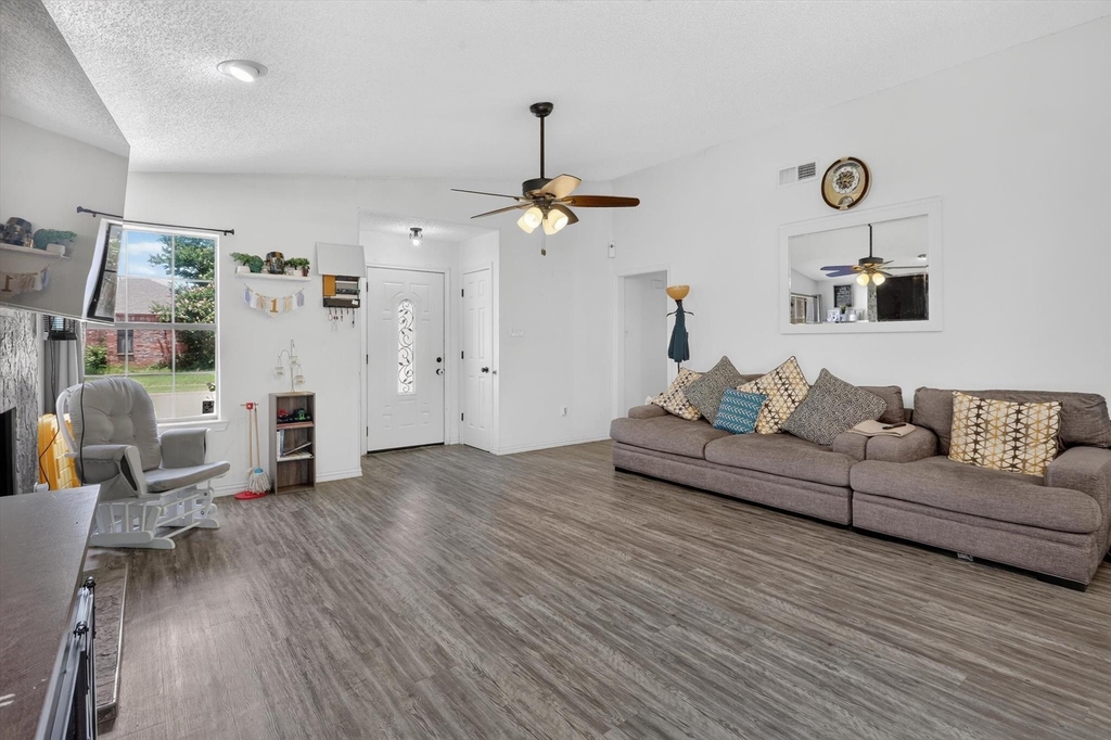 2324 Markland Street - Photo 7