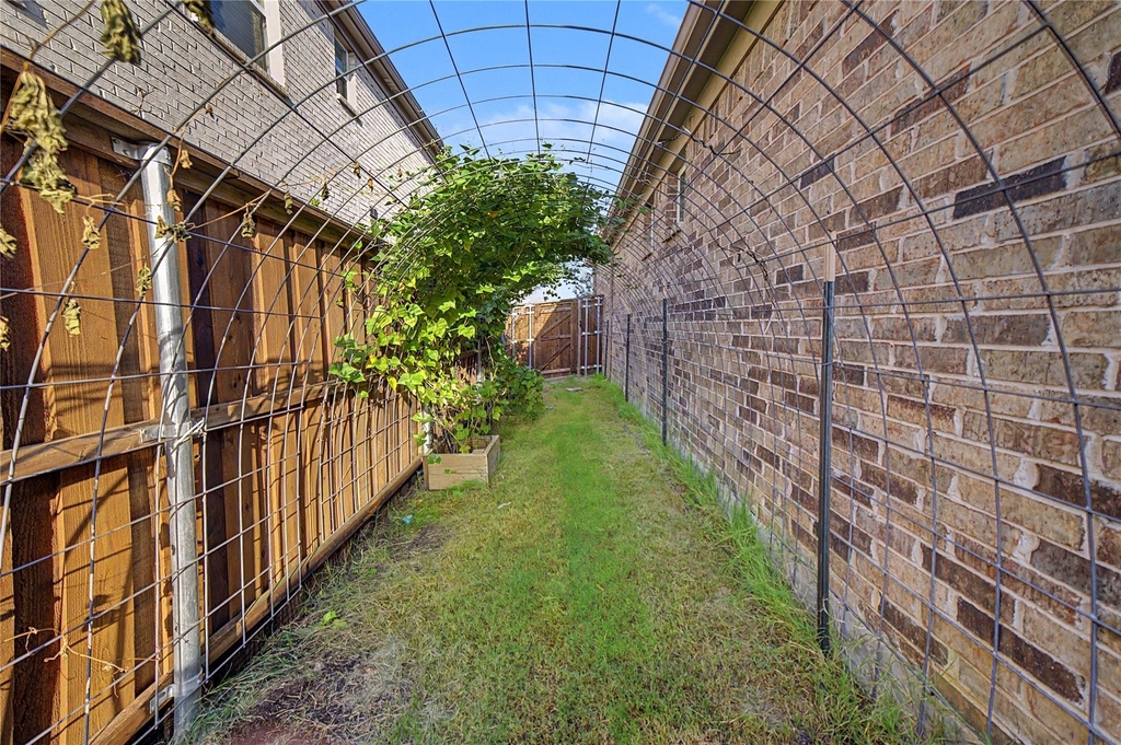 6862 Mistley Park - Photo 30