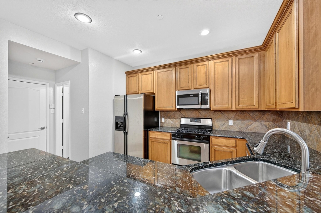 6837 Livorno Lane - Photo 12