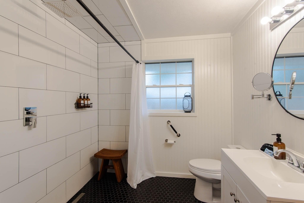 302 Circle Drive - Photo 9