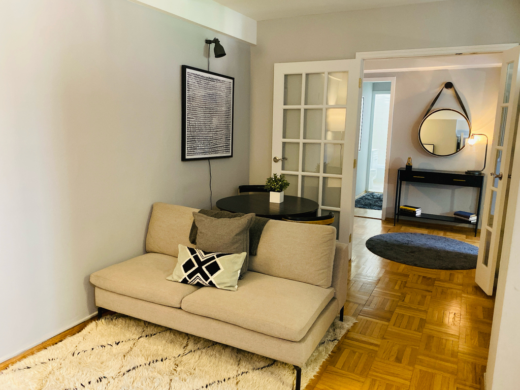 East 14th Street - Photo 2