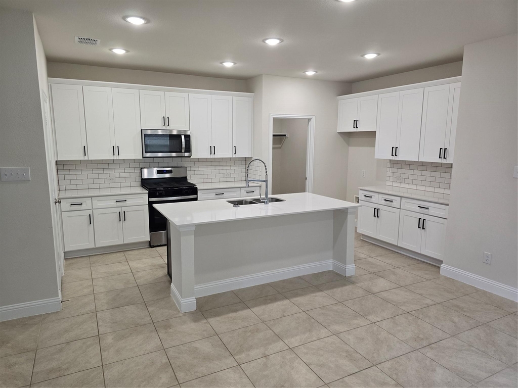 1805 Acosta Drive - Photo 5