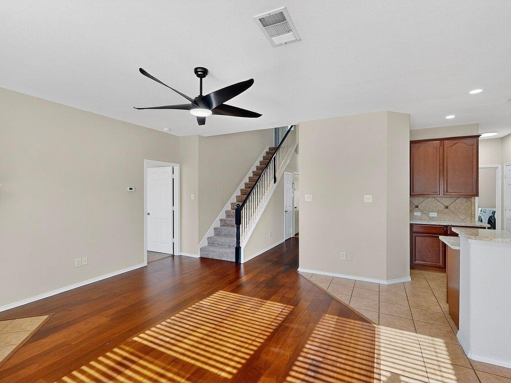 9906 Gessner Drive - Photo 5