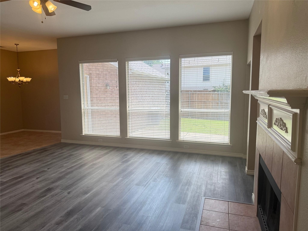 9200 Fairwood Court - Photo 11