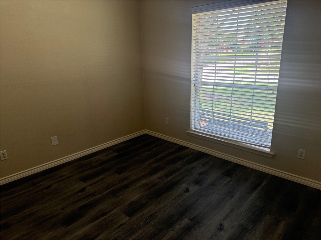 9200 Fairwood Court - Photo 26