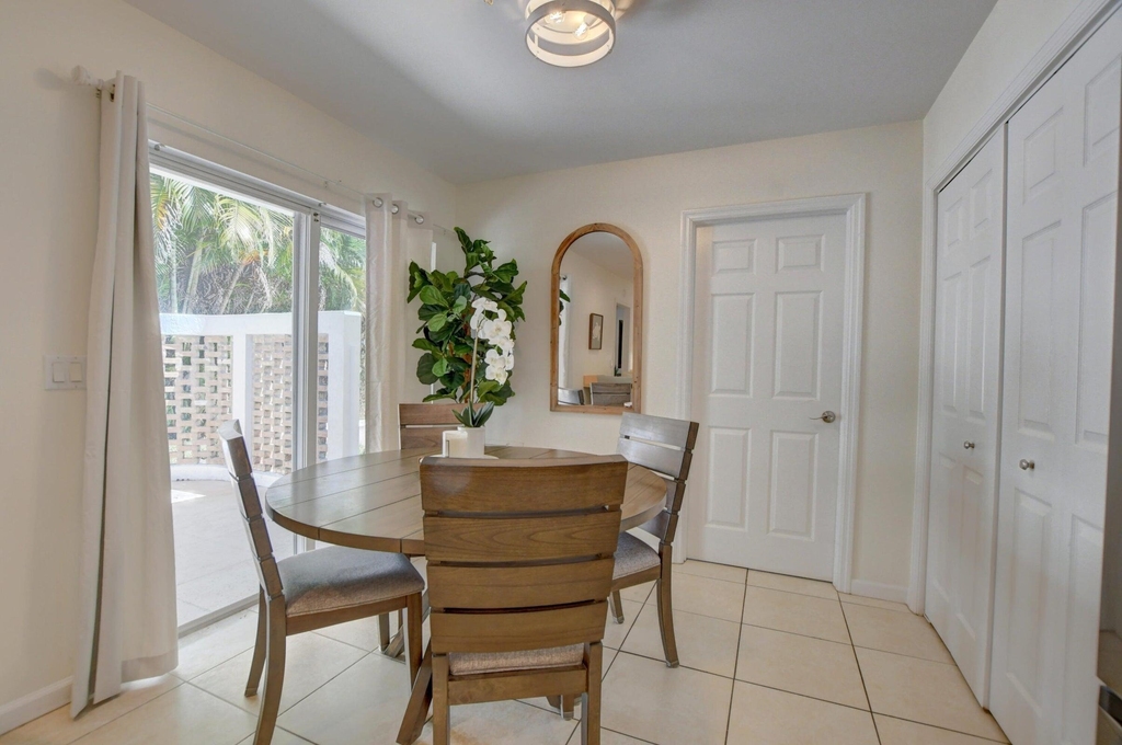 2177 Se 1st Street - Photo 14
