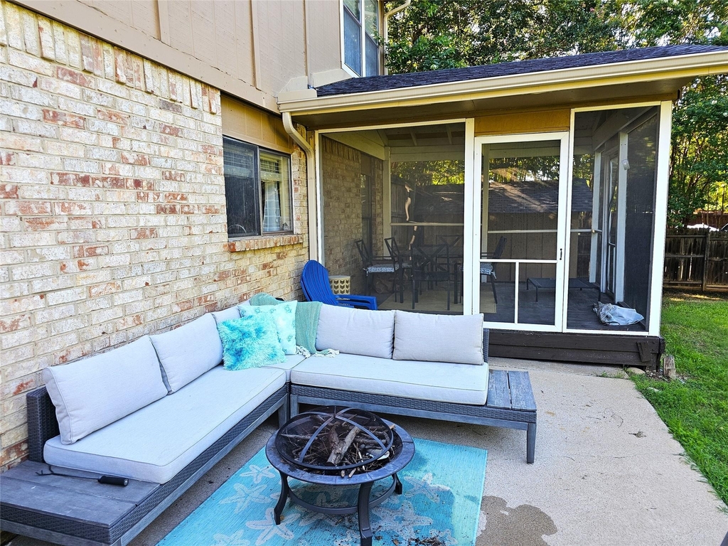 3926 White Oak Court - Photo 14