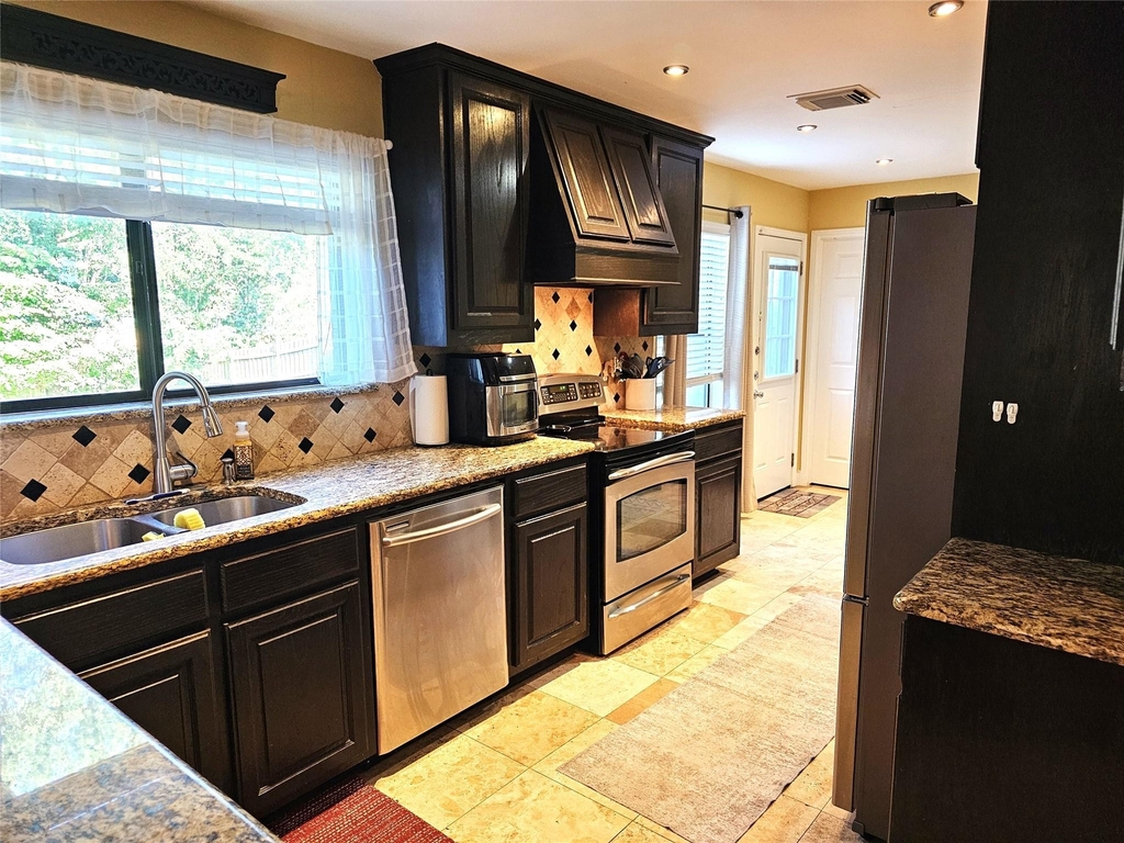 3926 White Oak Court - Photo 6