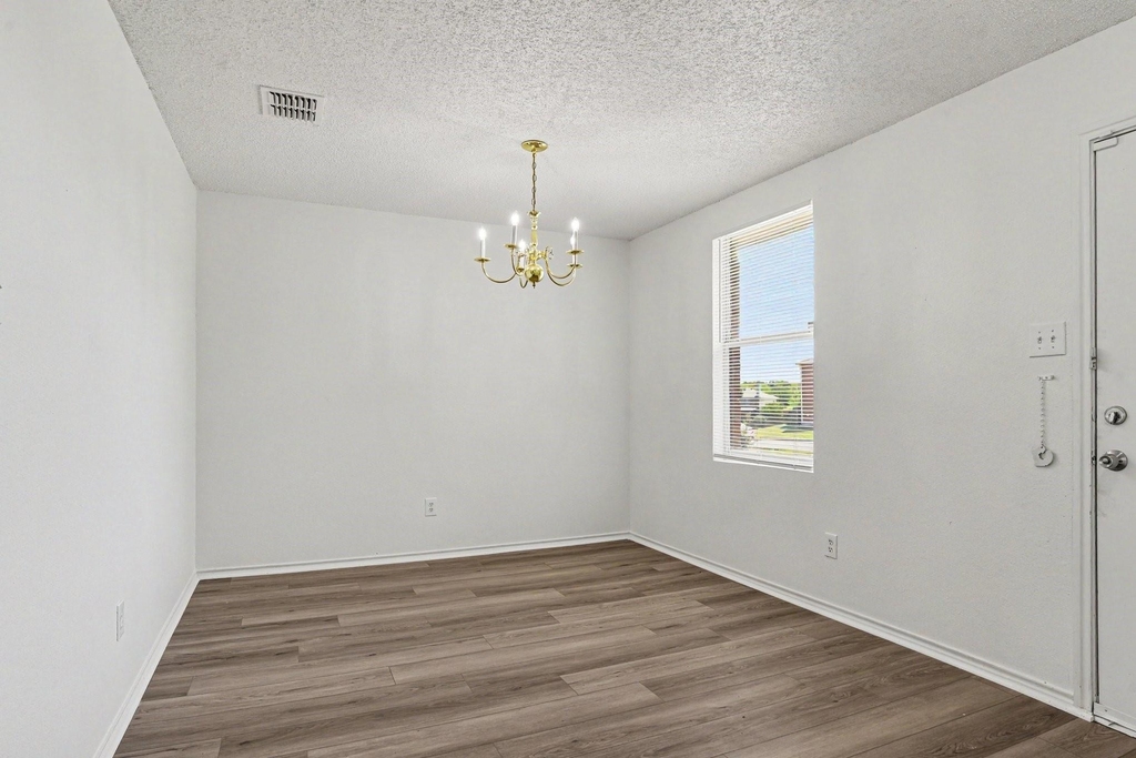1424 Junction Run - Photo 2