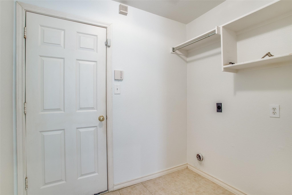 3021 Sawtooth Drive - Photo 16
