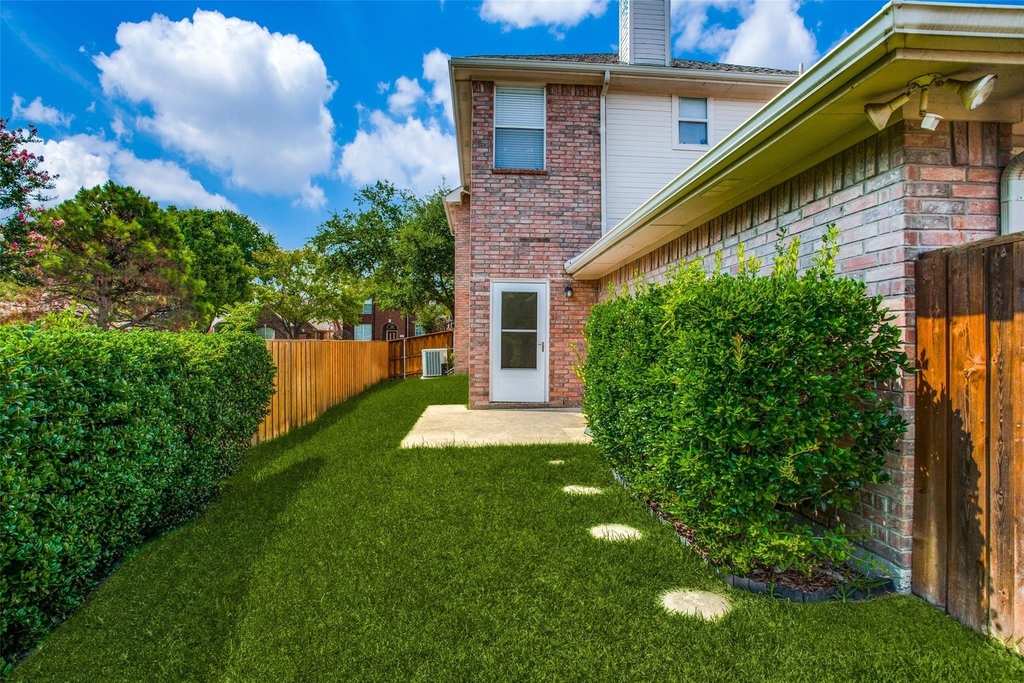 3021 Sawtooth Drive - Photo 17