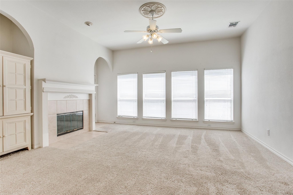 3021 Sawtooth Drive - Photo 4
