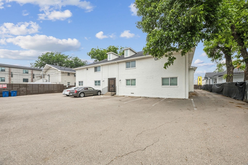 5018 San Jacinto Street - Photo 4
