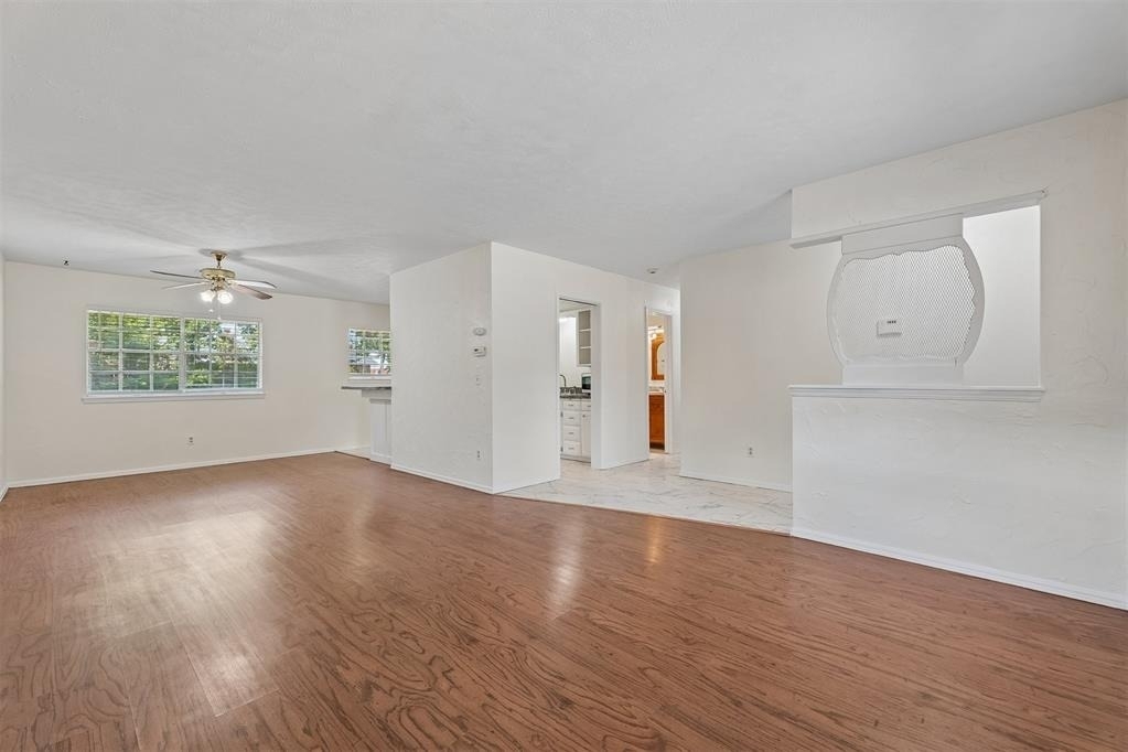 1209 Nw 103rd Street - Photo 2