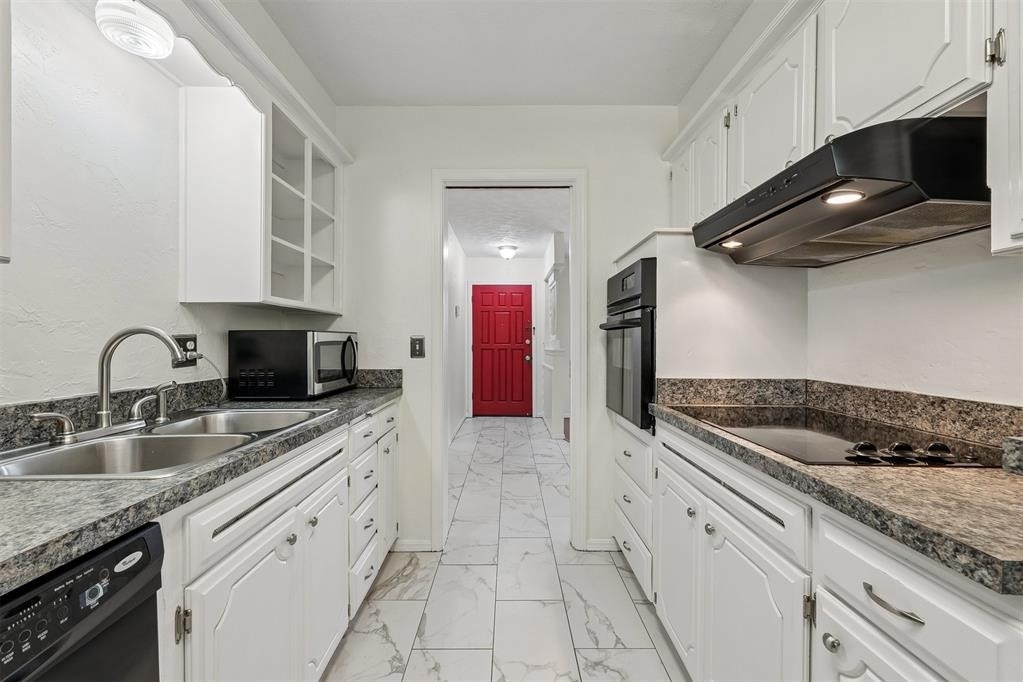 1209 Nw 103rd Street - Photo 3
