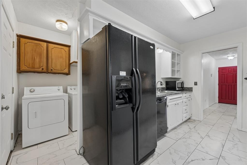 1209 Nw 103rd Street - Photo 4