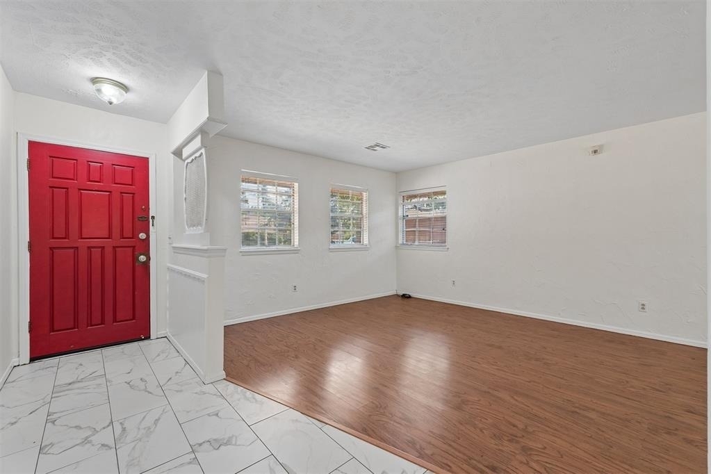 1209 Nw 103rd Street - Photo 1