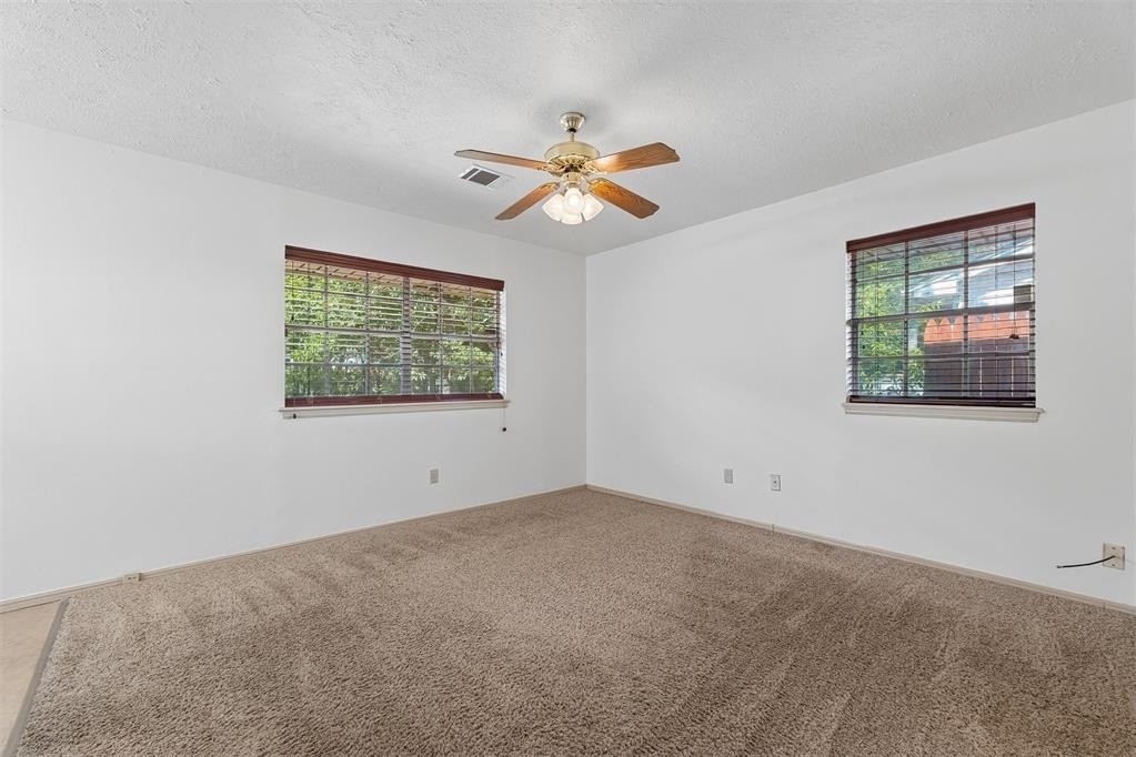 1209 Nw 103rd Street - Photo 5