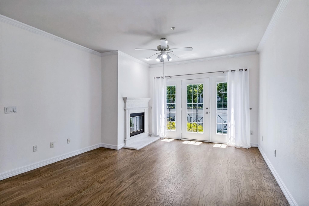 3400 Welborn Street - Photo 3