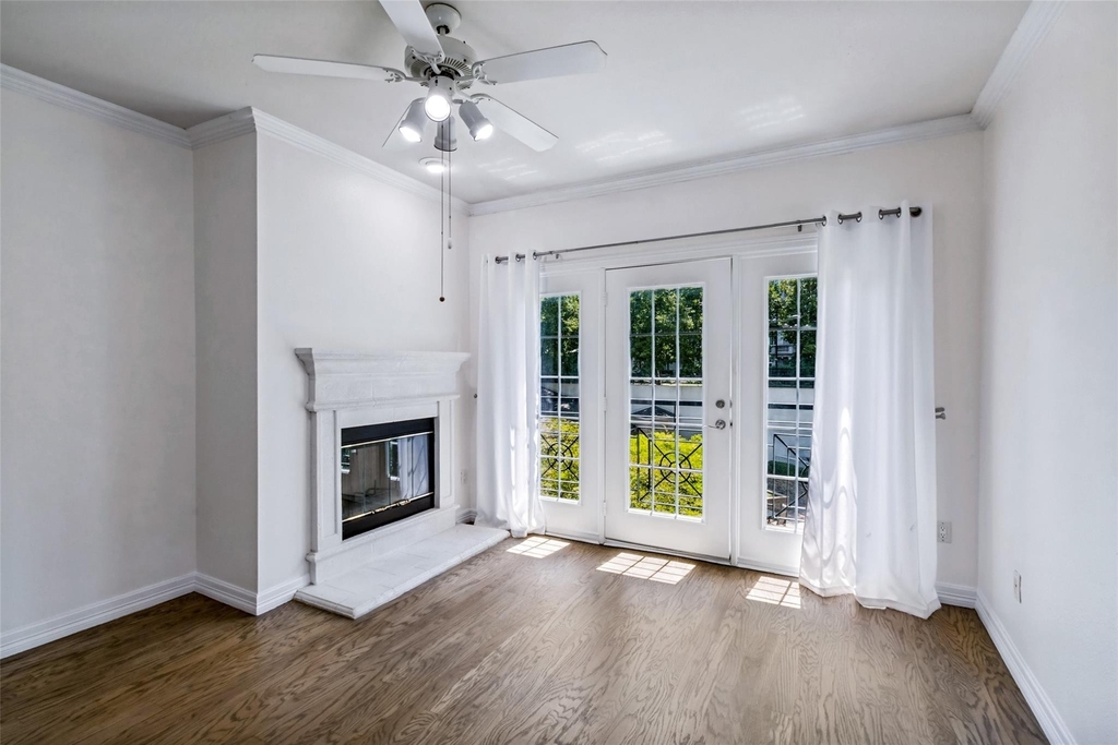 3400 Welborn Street - Photo 4