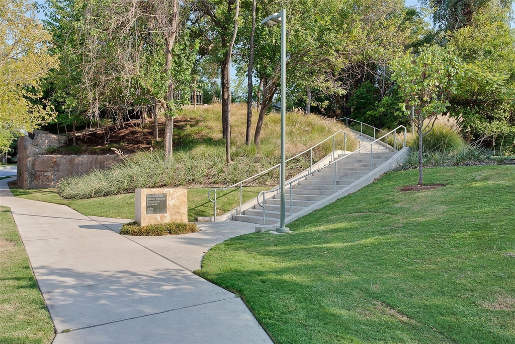 3400 Welborn Street - Photo 30