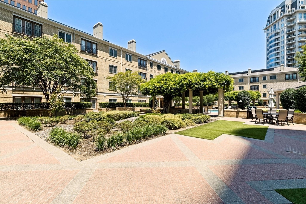 3400 Welborn Street - Photo 26