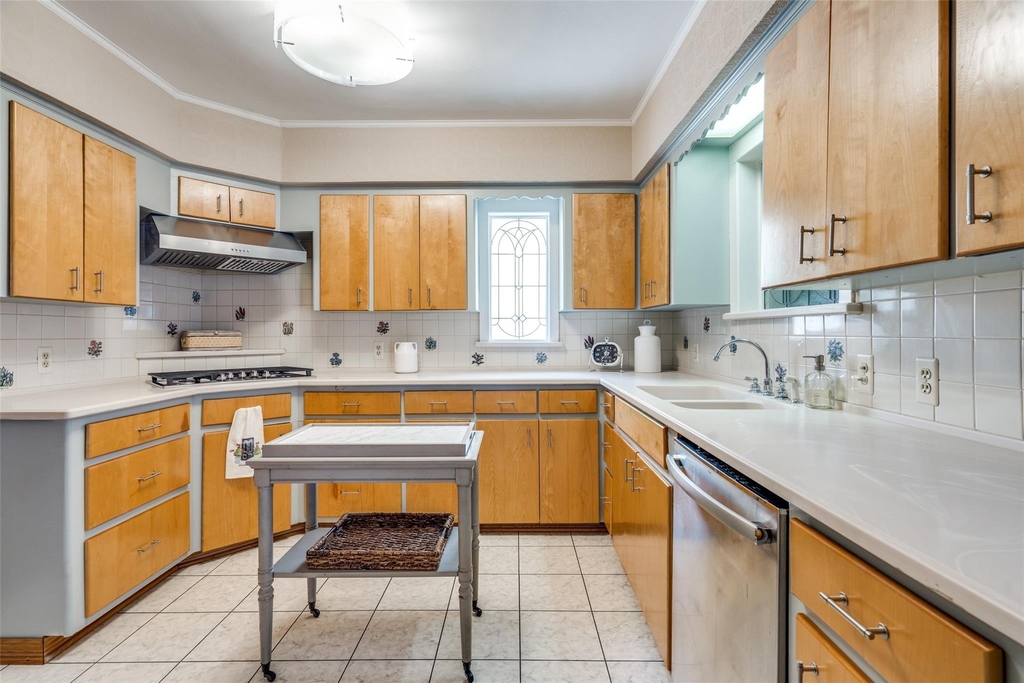 6933 Westlake Avenue - Photo 4
