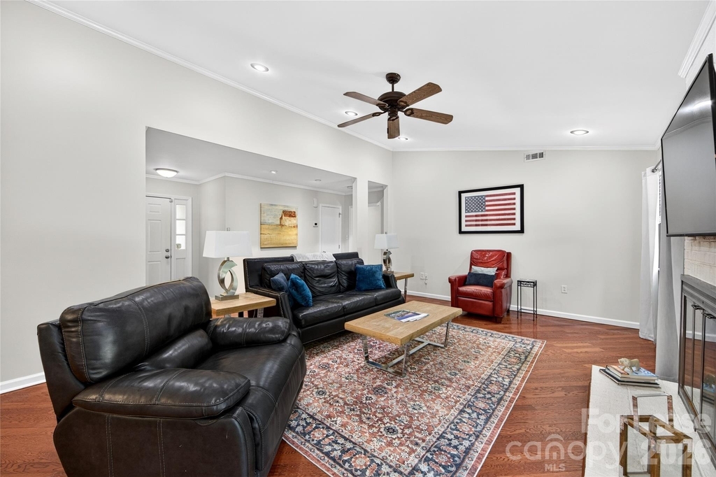9131 Glisson Court - Photo 8