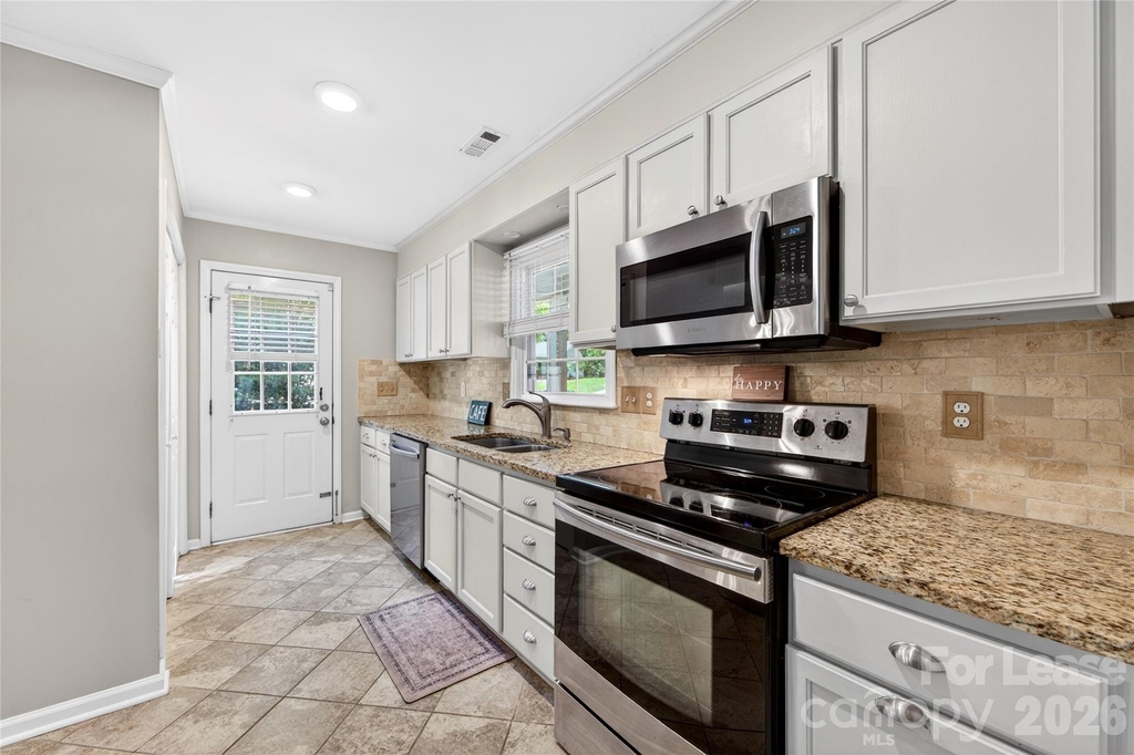 9131 Glisson Court - Photo 12