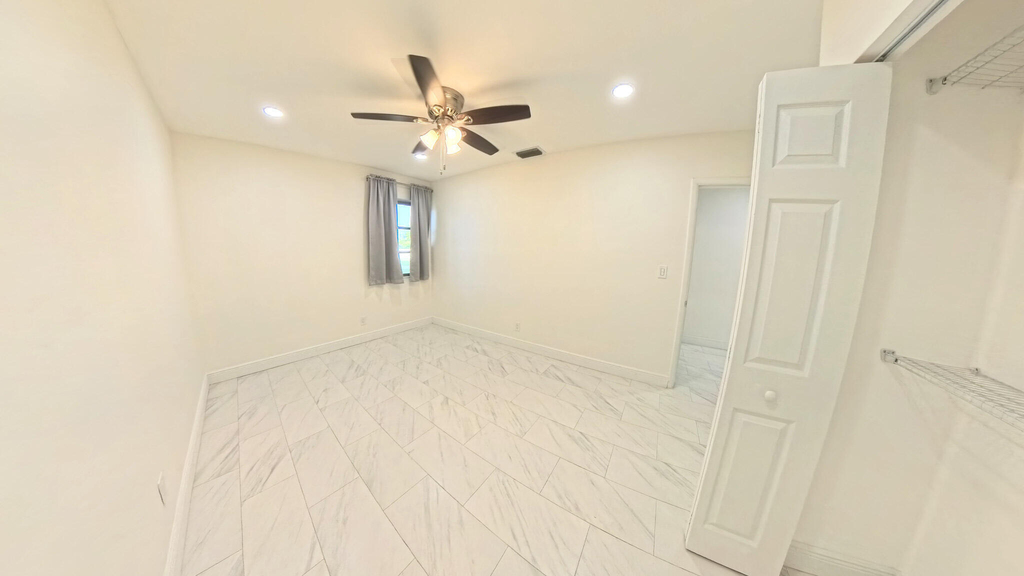 341 Henthorne Drive - Photo 15