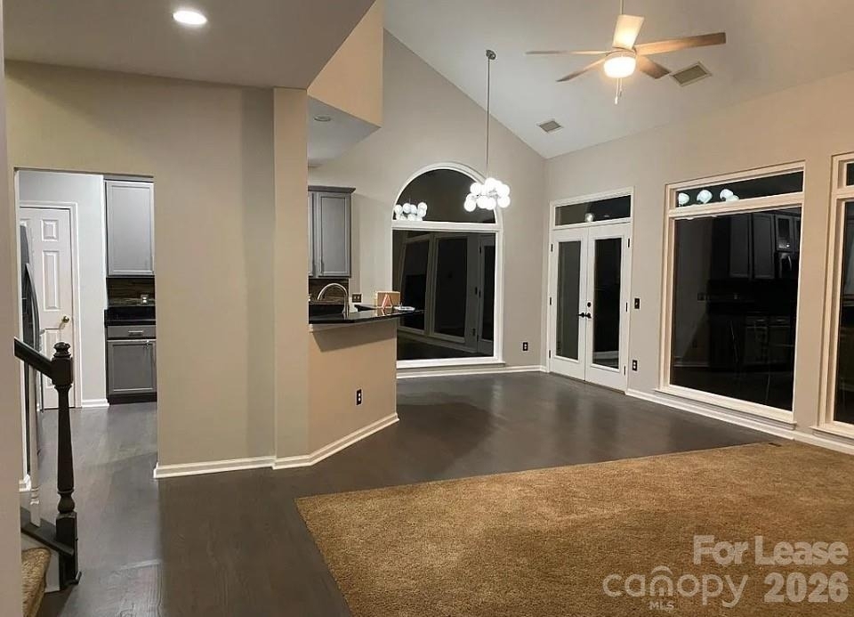 519 Delburg Street - Photo 4