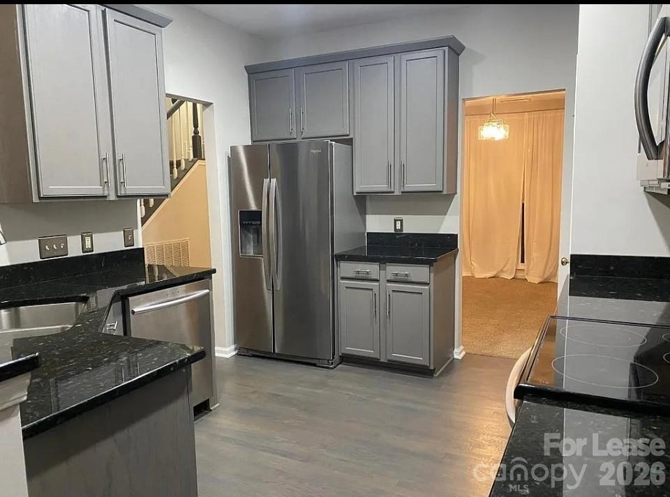 519 Delburg Street - Photo 2