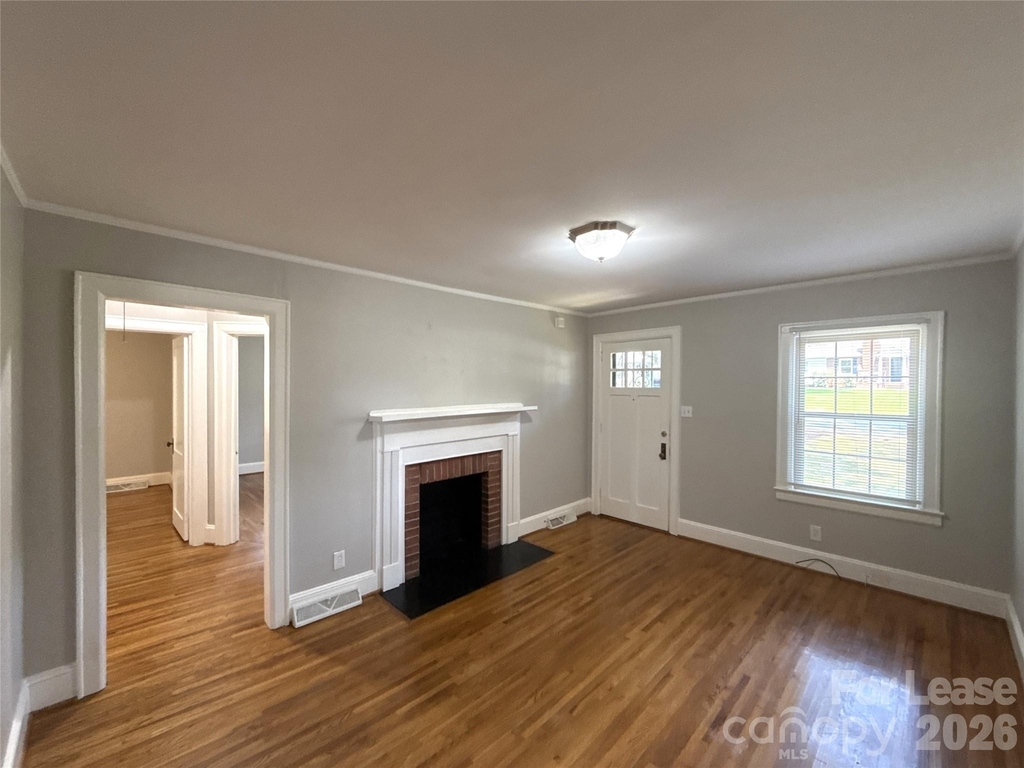 4908 Elder Avenue - Photo 2