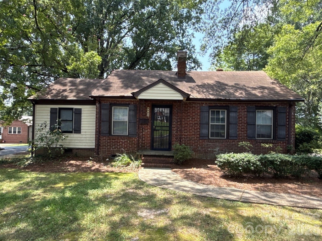 4908 Elder Avenue - Photo 1