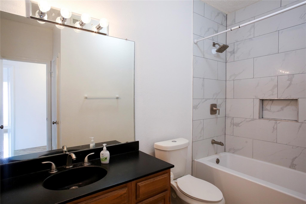 5859 Frankford Road - Photo 9