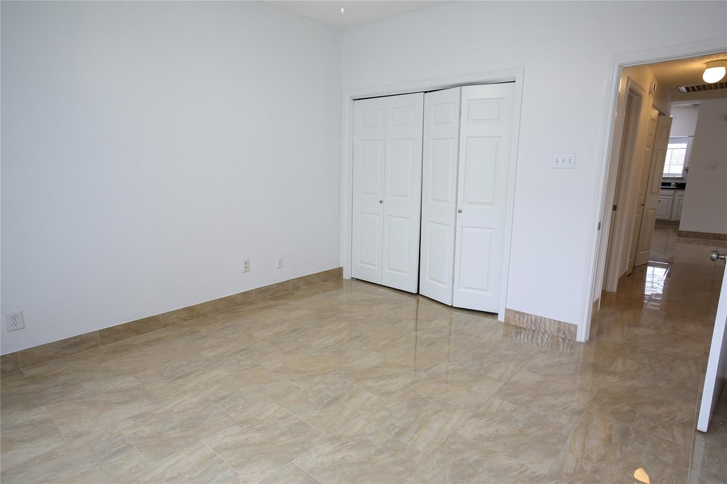 5859 Frankford Road - Photo 12