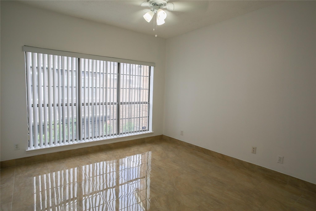 5859 Frankford Road - Photo 11