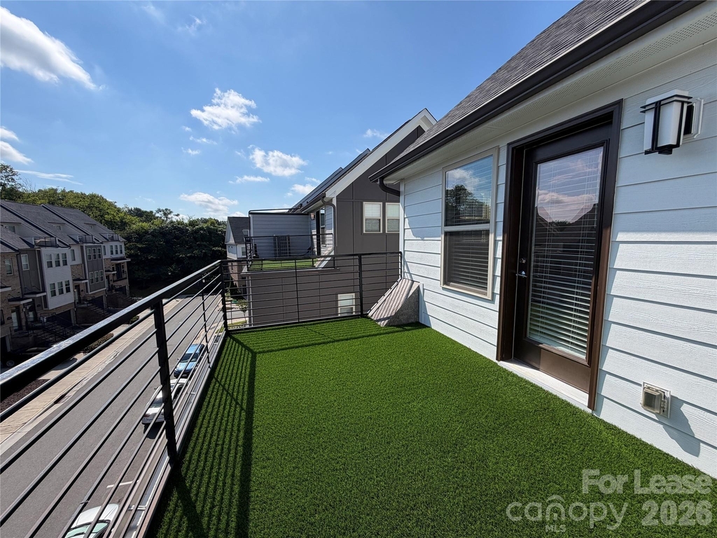 16034 Roscoe Lane - Photo 12
