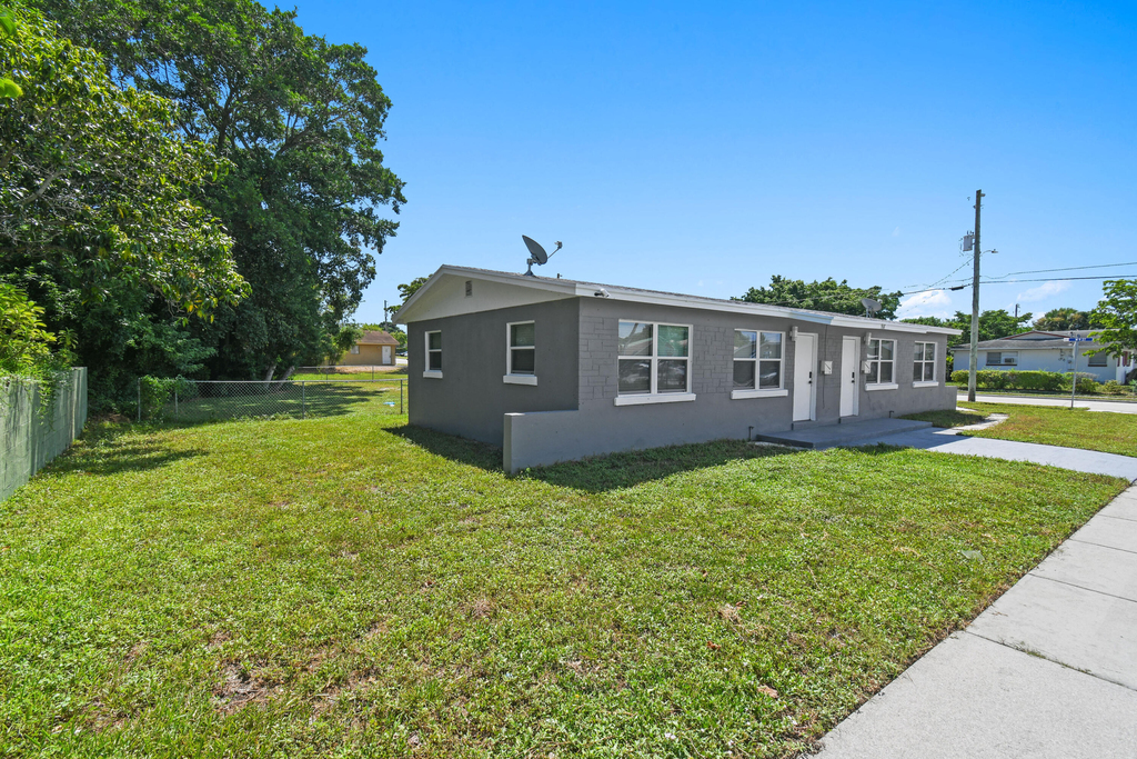 968 W 9th Street - Photo 20