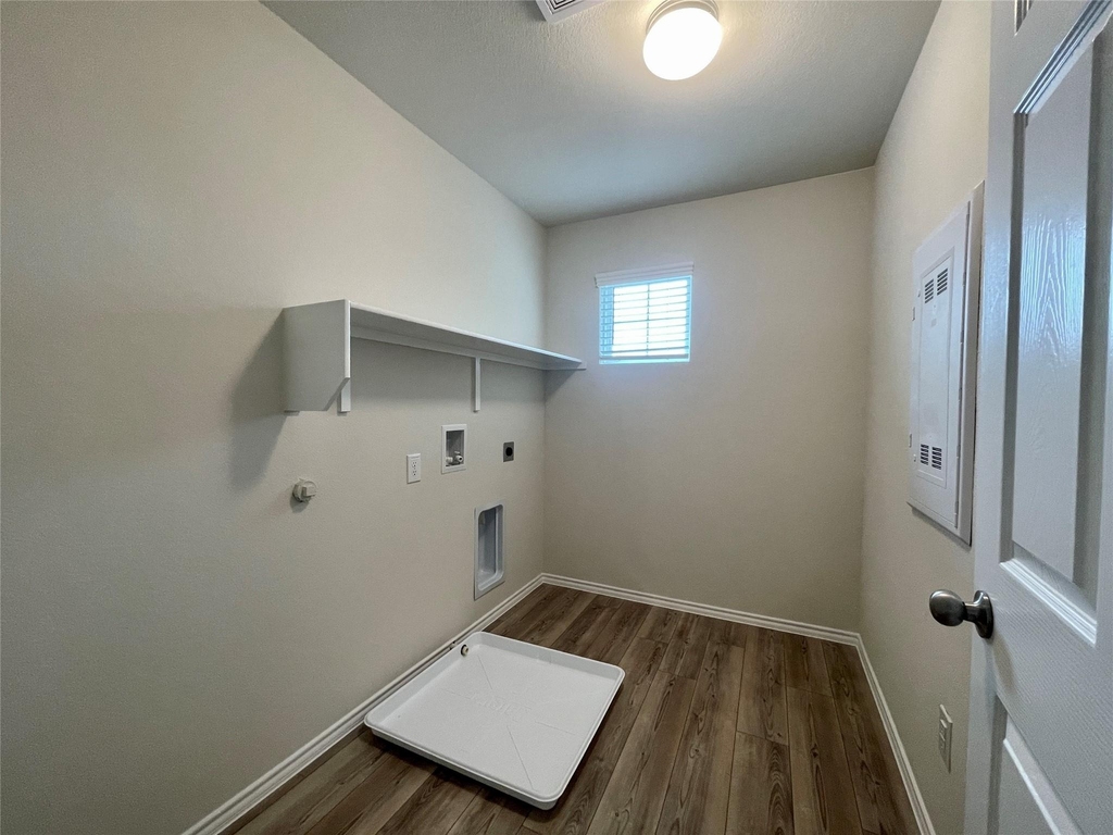 481 Grenada Lake Drive - Photo 18