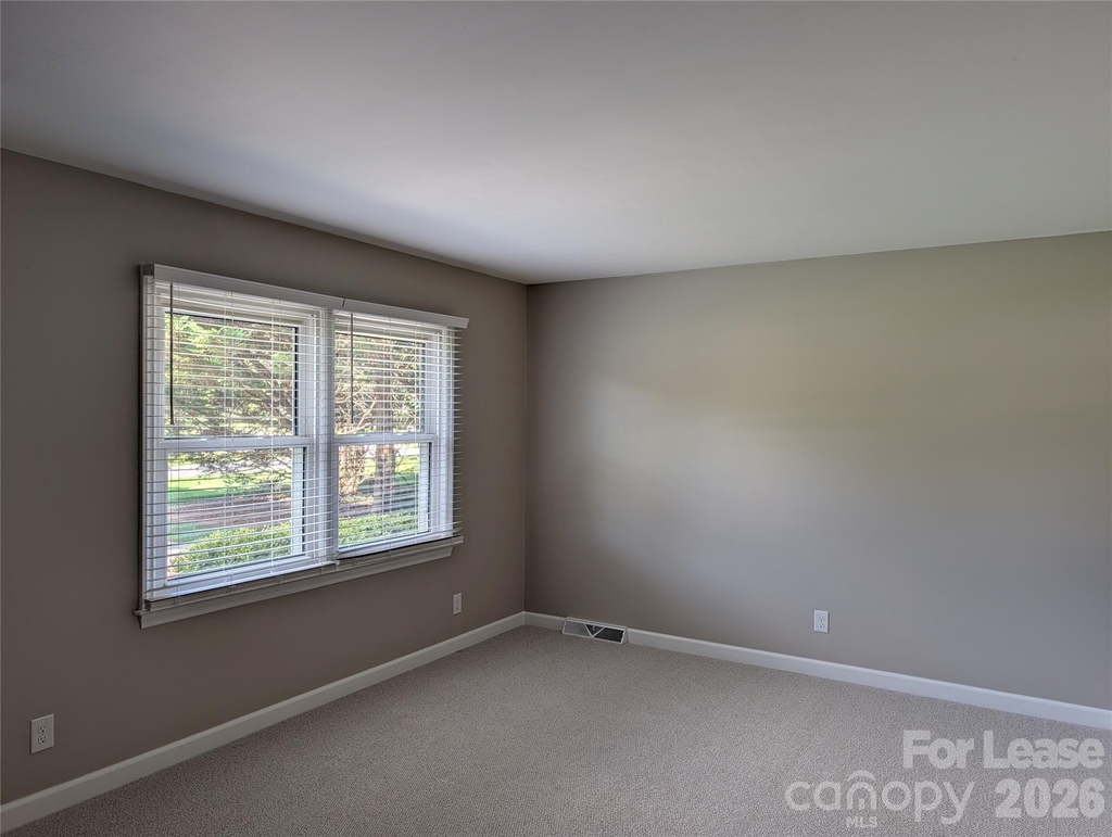 103 Abingdon Circle - Photo 1