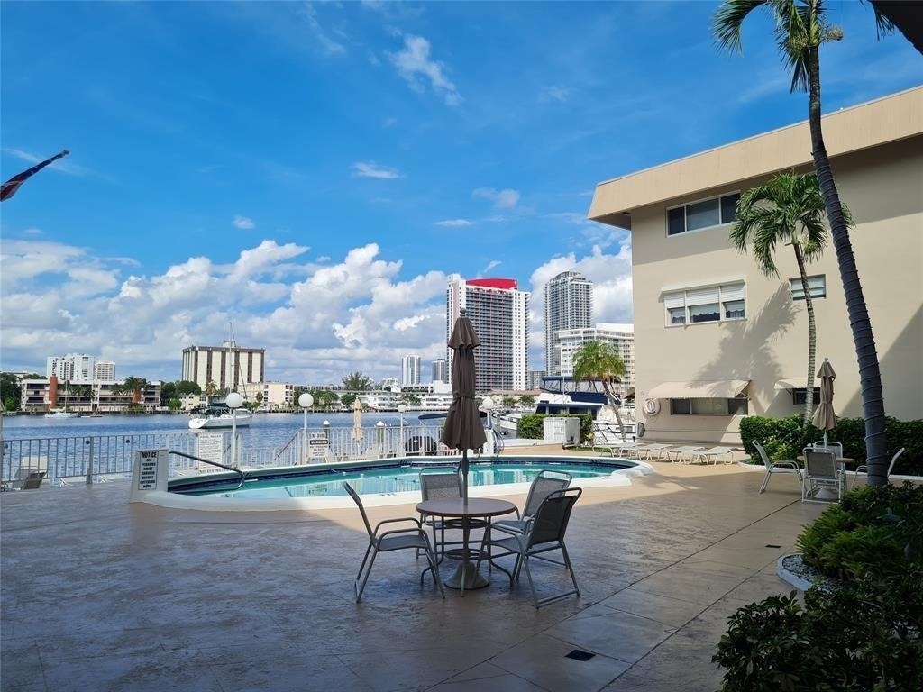 300 Golden Isles Drive - Photo 13